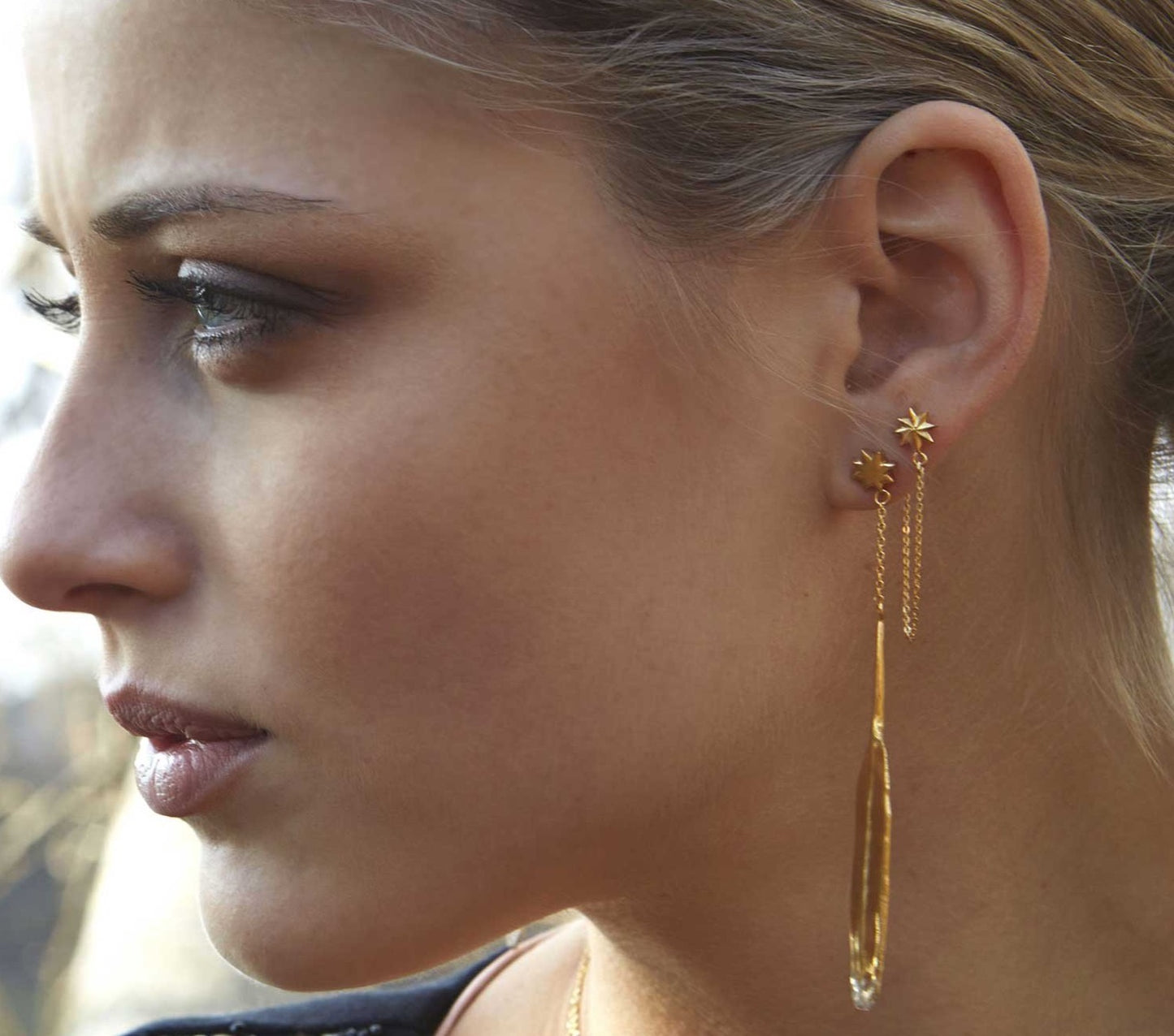 Button Star Stud With Chain Earring